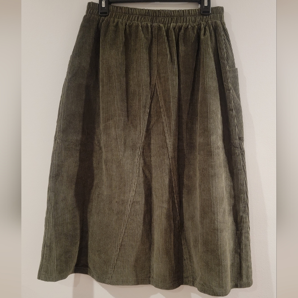Yeokou Green Corduroy Midi Front Split Buttons Decoration A-Line Skirt Sz L